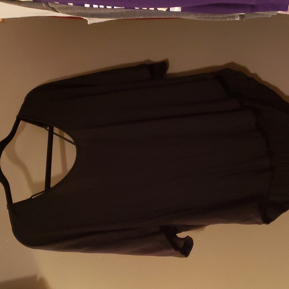 express black flowy top